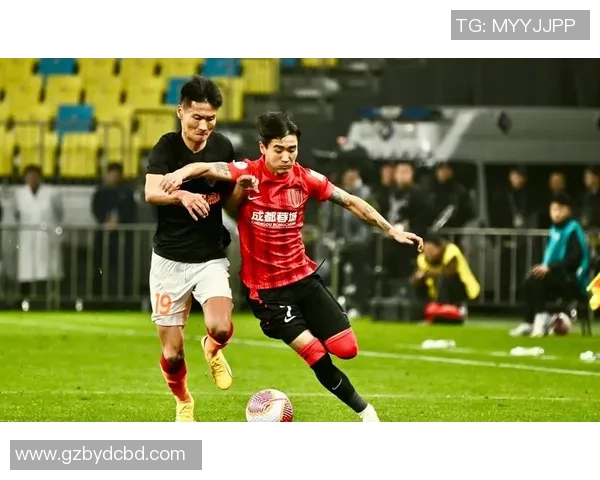 成都羽毛球队灵活性争议引发热议球员表现与战术调整成焦点讨论 成都羽毛球队灵活性争议引发热议球员表现与战术调整成焦点讨论